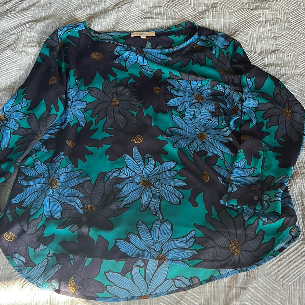 Beautiful loft tunic